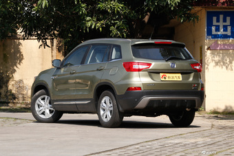 2014款长安CS75 1.8T自动精英型国5