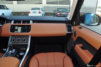 2015款揽胜运动版3.0 V6 SC HSE