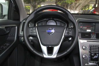 2015款沃尔沃XC60 2.0T T5 AWD智驭版