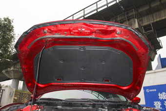 2014款阿特兹2.0L自动蓝天豪华版