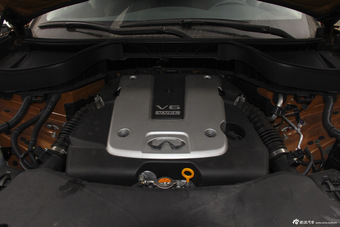 2013款英菲尼迪QX70 3.7L超越版