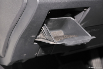 2013款锐志2.5V自动尚锐版