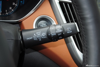 2015款DX7 1.5T手动尊贵型