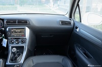 2016款雪铁龙C4世嘉1.6L手动豪华型