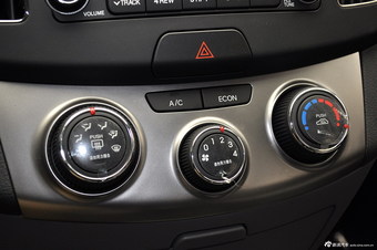 2011款悦动1.6L手动舒适型