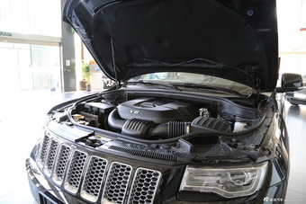 2014款大切诺基3.0L自动旗舰尊悦版