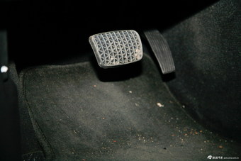 2014款君威1.6T自动时尚技术型