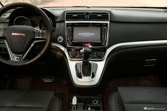 2015款哈弗H6运动版1.5T自动两驱豪华型