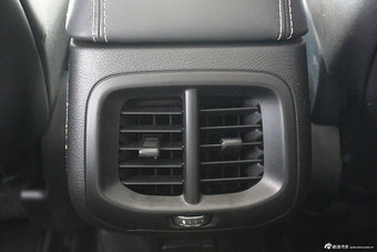 2014款自由光2.4L自动精锐版