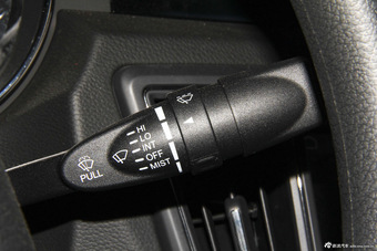 2015款绅宝D50 1.5L CVT标准超值导航版