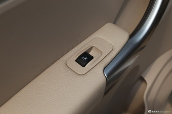 2014款瑞虎3 1.6L手动风尚型