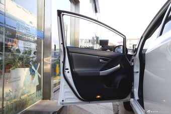 2012款普锐斯1.8L自动豪华先进版