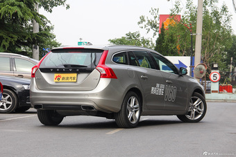 2015款沃尔沃V60 2.0T自动 T5智雅版