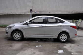 2014款瑞纳1.4L手动时尚型