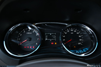 2015款五菱宏光S1 1.5L手动标准型