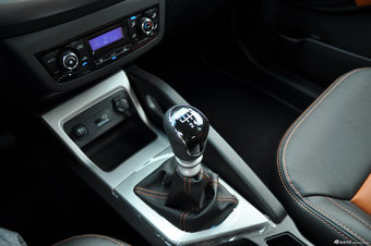 2014款瑞风S3 1.5L手动豪华型