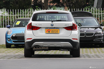 2015款宝马X1 2.0T自动xDrive20i 时尚晋级版