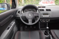 2015款雨燕1.5L手动限定版