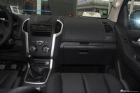 2015款五十铃D-MAX 2.5T手动四驱基本型