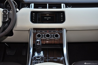 2015款揽胜运动版3.0 V6 SC 锋尚创业版