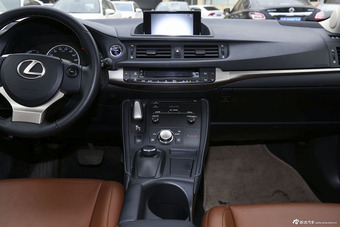 2014款雷克萨斯CT 1.8L自动200h舒适版单色