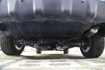 2014款长安CS75 1.8T自动精英型国5