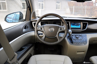 2013款别克GL8豪华商务车到店实拍