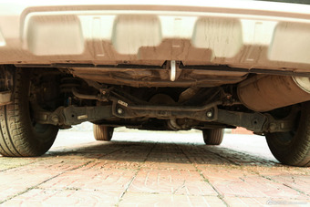 2015款哈弗H6运动版1.5T自动两驱豪华型