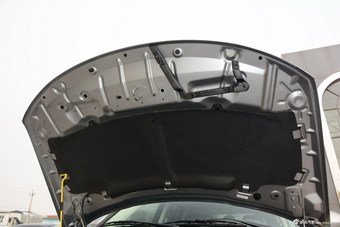 2015款指南者2.4L自动四驱舒适版