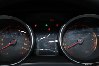 2012款中华H230 1.5L手动舒适型