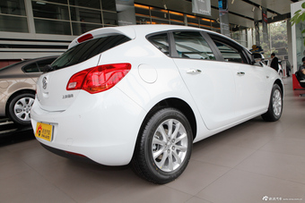 2014款英朗XT 1.6T时尚运动型