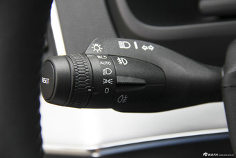 2015款沃尔沃XC90 2.0T自动 T6智逸版7座