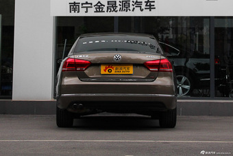 2015款帕萨特2.0T自动DSG至尊版