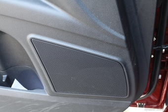 2015款奔腾X80 2.0L自动舒适型