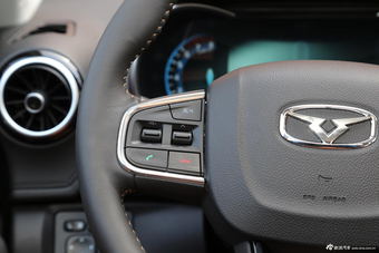 2016款凯翼X3 1.6L手动智联V版