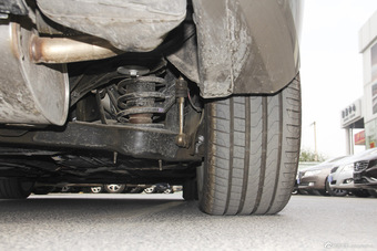 2015款沃尔沃V60 2.0T自动 T5智雅版