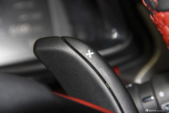 2016款DS 4S 1.8T自动尊享版THP200