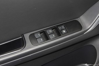 2015款利亚纳A6 1.4L手动两厢畅想型