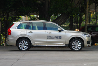 2015款沃尔沃XC90 2.0T自动 T6智雅版5座