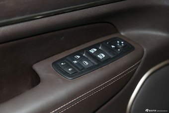 2014款大切诺基3.0L自动旗舰尊悦版