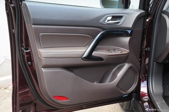 2015款传祺GS4 200T G-DCT豪华版