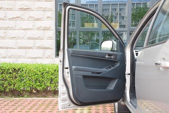 2014款拓陆者E5 2.8T精英版4JB1