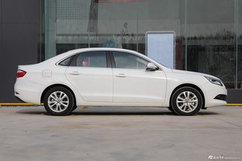 2015款艾瑞泽7 1.5T手动致领版