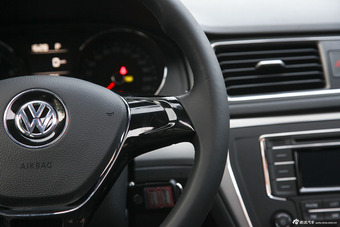 2015款朗逸1.4T自动DSG舒适版