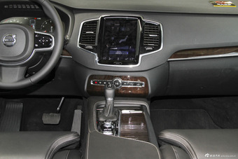 2015款沃尔沃XC90 2.0T自动 T6智雅版5座