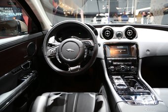 2015上海车展：捷豹XJL