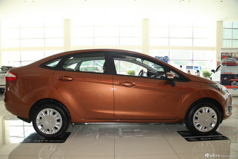 2013款嘉年华三厢1.5L手动风尚型