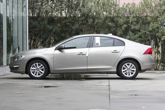 2016款沃尔沃S60L 1.5T自动 T3智行版