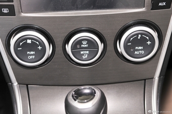 2013款马自达6 2.0L自动时尚型