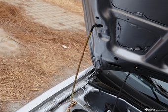 2015款V3菱悦1.5L手动幸福版